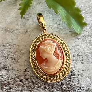 Elegant Peach/Cream Cameo Pendant.